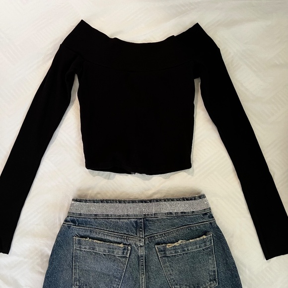 NWT Zara Black Fitted Front Zipped Long Sleeve Off the Shoulder Crop Top Small - Picture 5 of 9